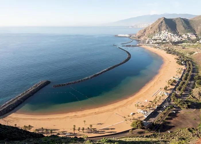 Home2book Center Cozy In Cruz *