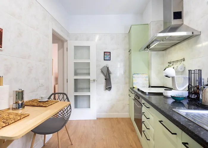 Home2book Center Cozy In Cruz